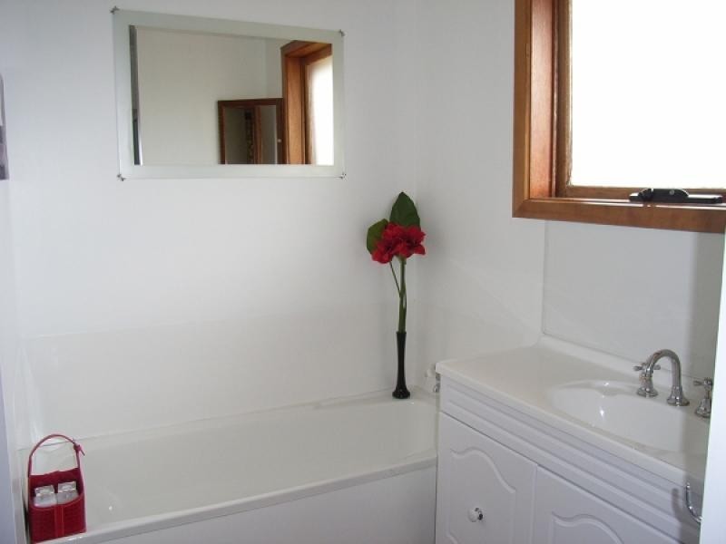 35 South Road, Penguin TAS 7316