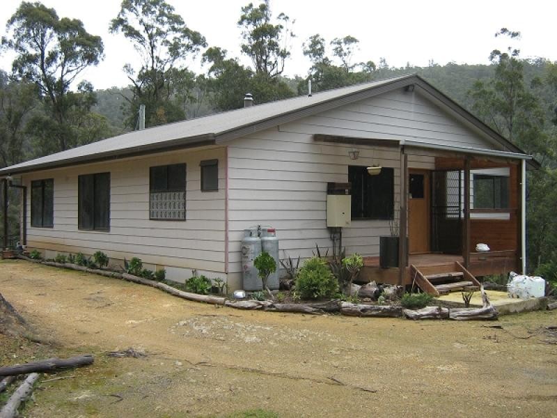 384 Geales Road, Kindred TAS 7310