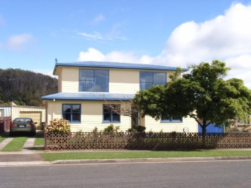 16 Overall Street, Sulphur Creek TAS 7316