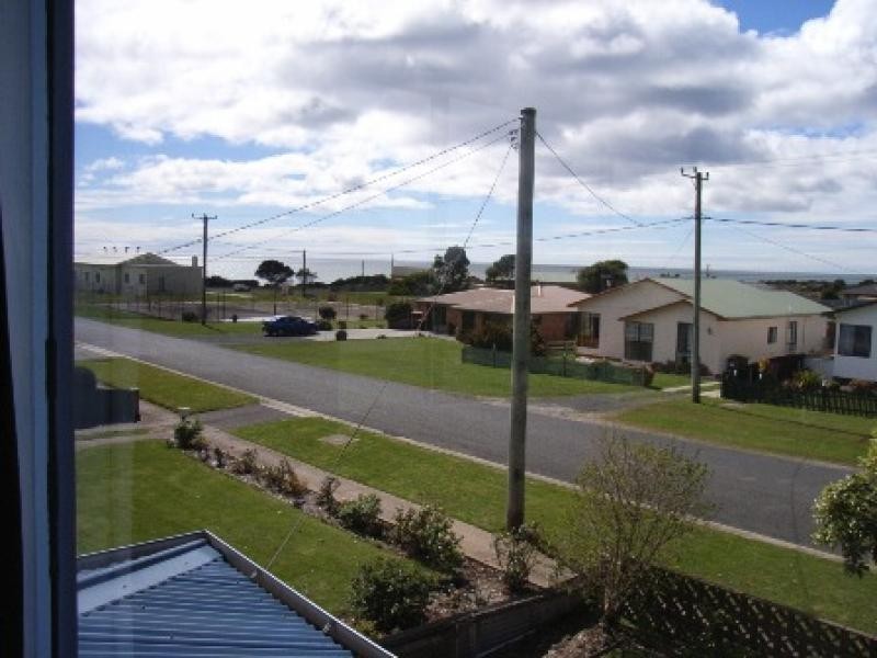 16 Overall Street, Sulphur Creek TAS 7316