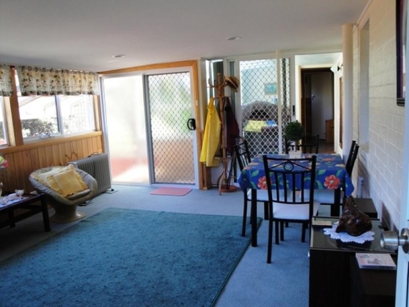 26 Elizabeth Street, Penguin TAS 7316