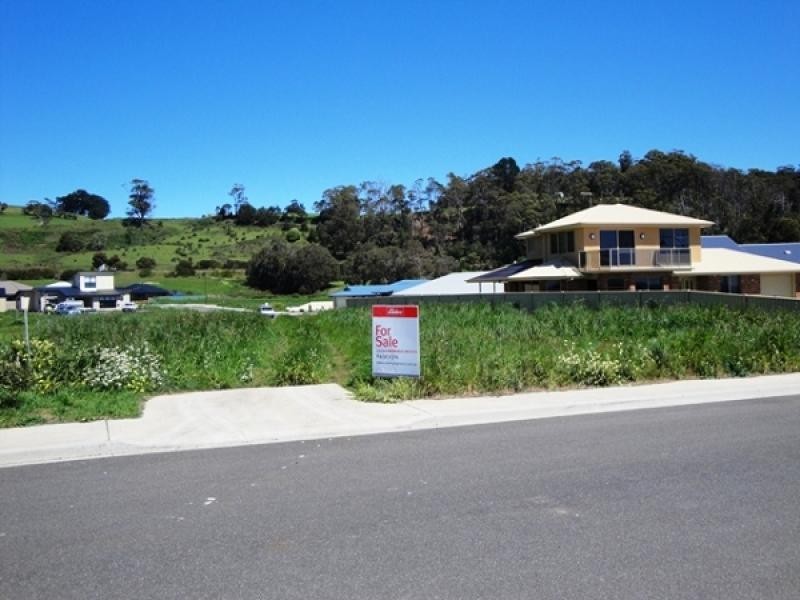 18 Oceanside Boulevard, Sulphur Creek TAS 7316