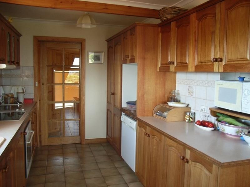 2 Hales Street, Penguin TAS 7316