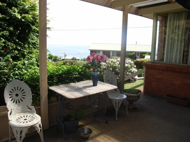 2 Hales Street, Penguin TAS 7316