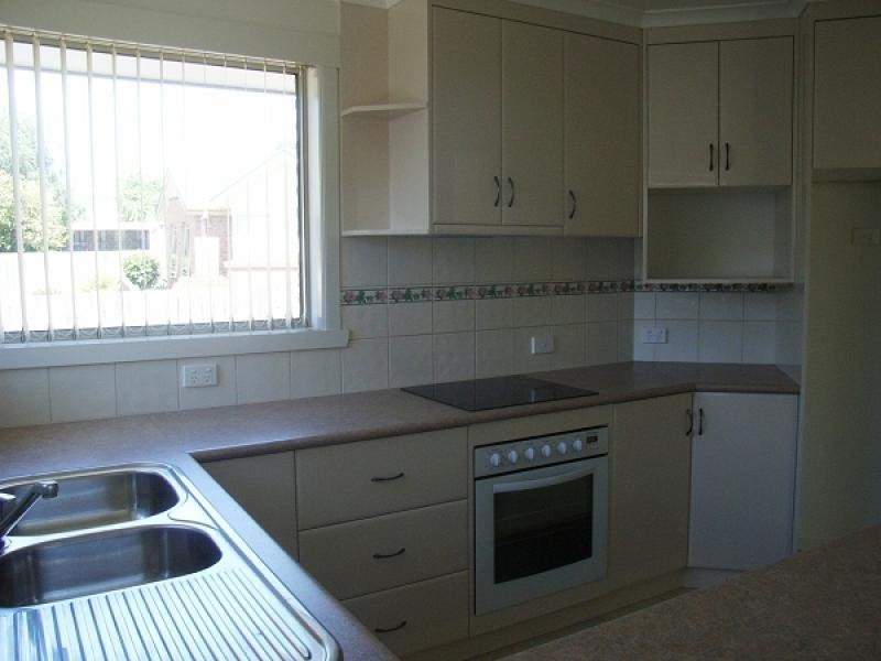 Unit 3, 42 Main Street, Ulverstone TAS 7315