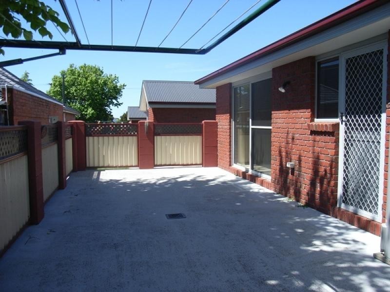 Unit 3, 42 Main Street, Ulverstone TAS 7315
