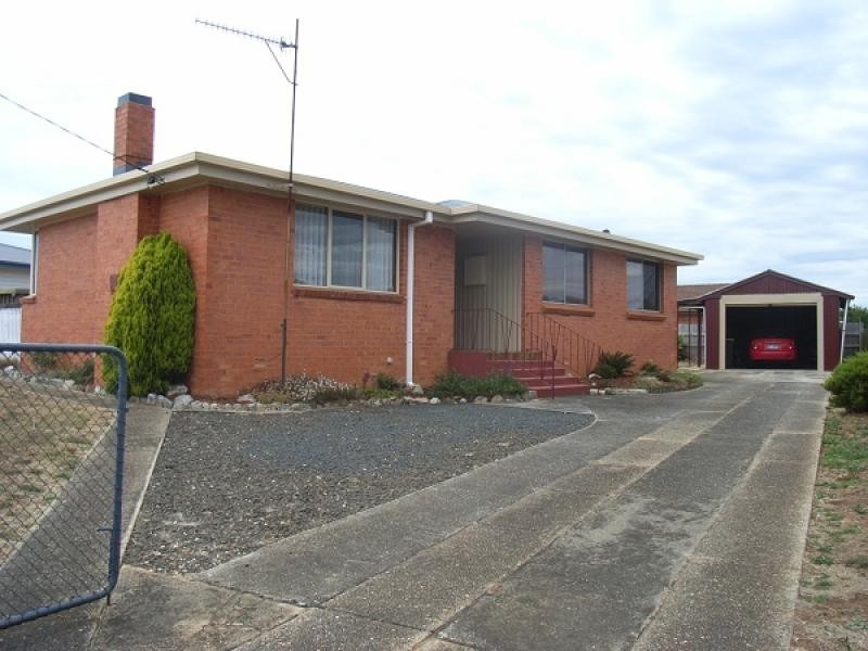 7 Whittle Street, Penguin TAS 7316