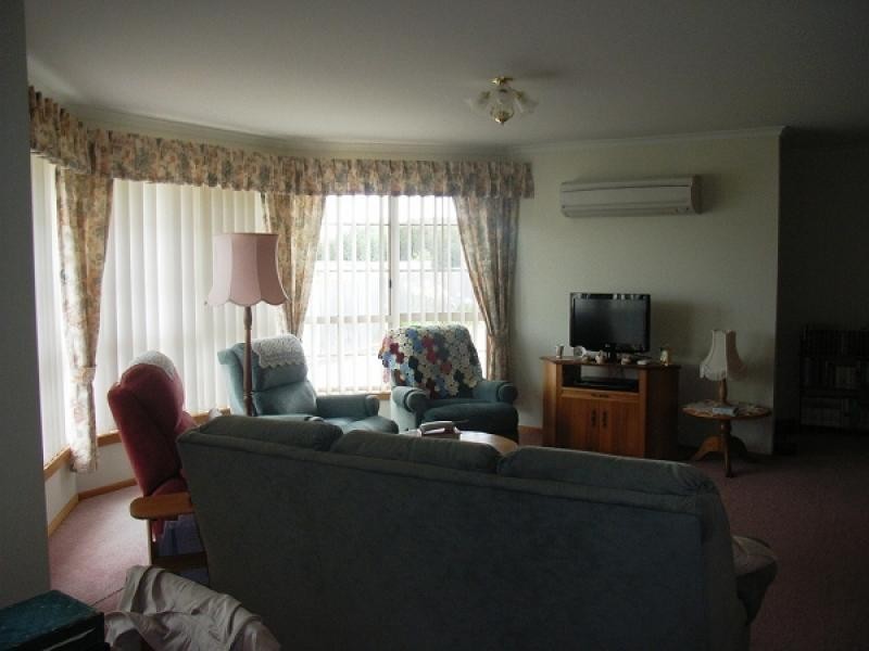 Unit 1, 11 Parsons Street, Ulverstone TAS 7315