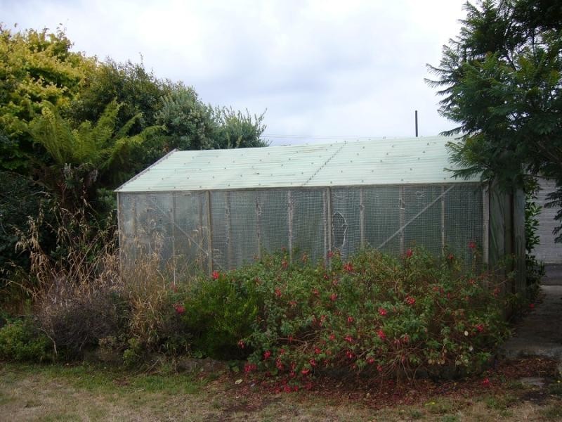 8 River Road, Heybridge TAS 7316