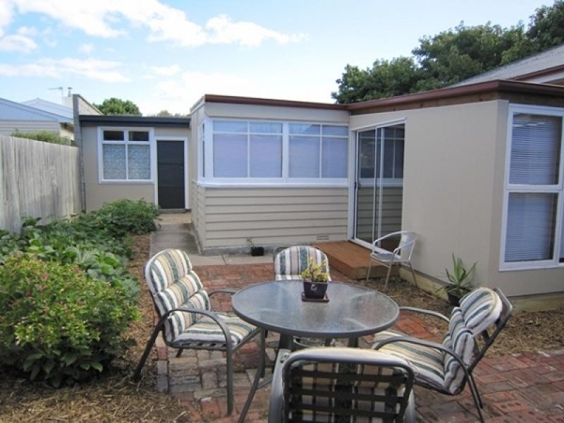 15 Victoria Street, Ulverstone TAS 7315