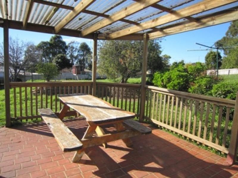 47 Deviation Road, Penguin TAS 7316