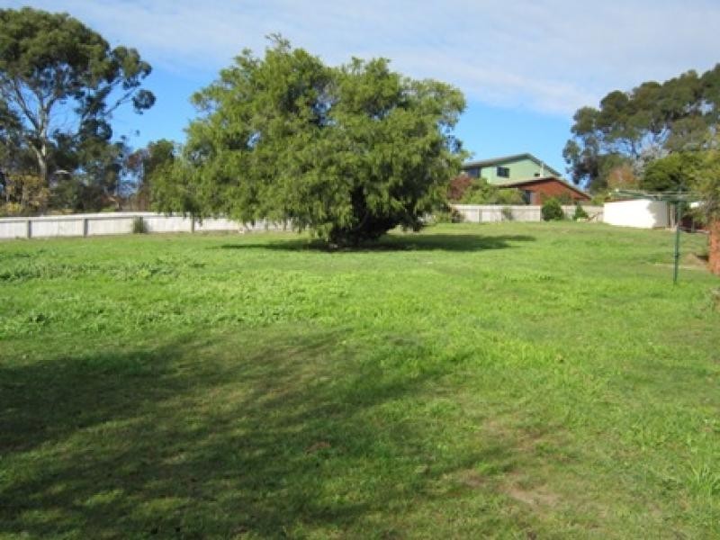 47 Deviation Road, Penguin TAS 7316