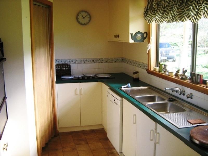 280 Lowana Road, Gunns Plains TAS 7315