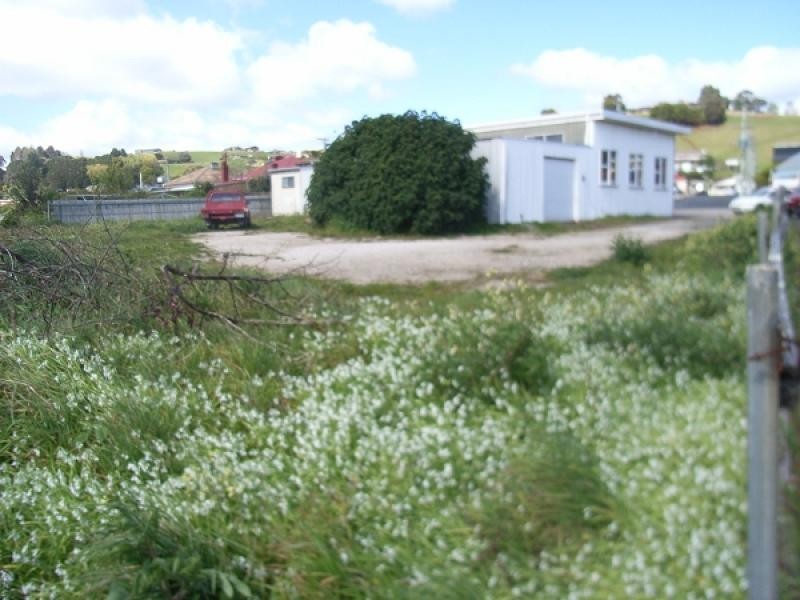 109 Main Road, Penguin TAS 7316