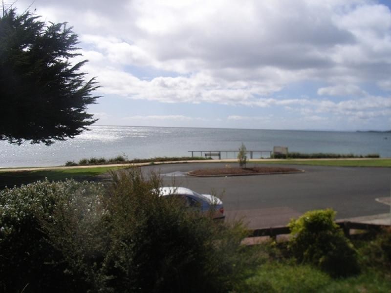52 Main Road, Penguin TAS 7316