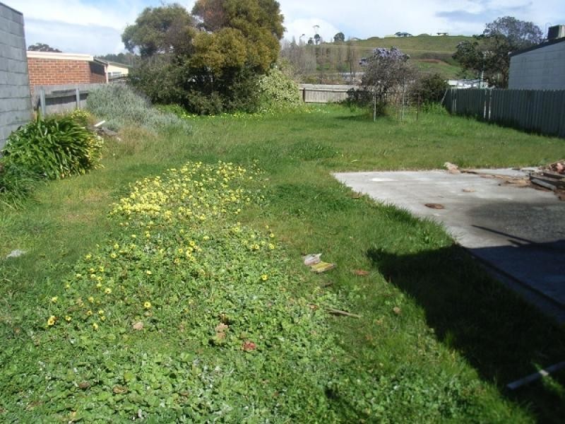 52 Main Road, Penguin TAS 7316