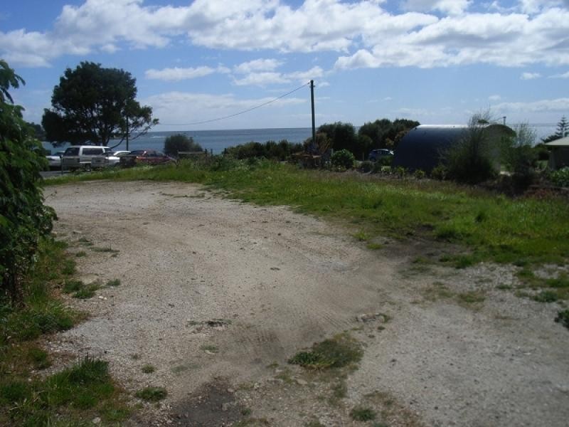 109 Main Road, Penguin TAS 7316
