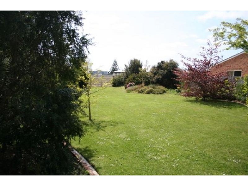 18 Crisling Street, Penguin TAS 7316