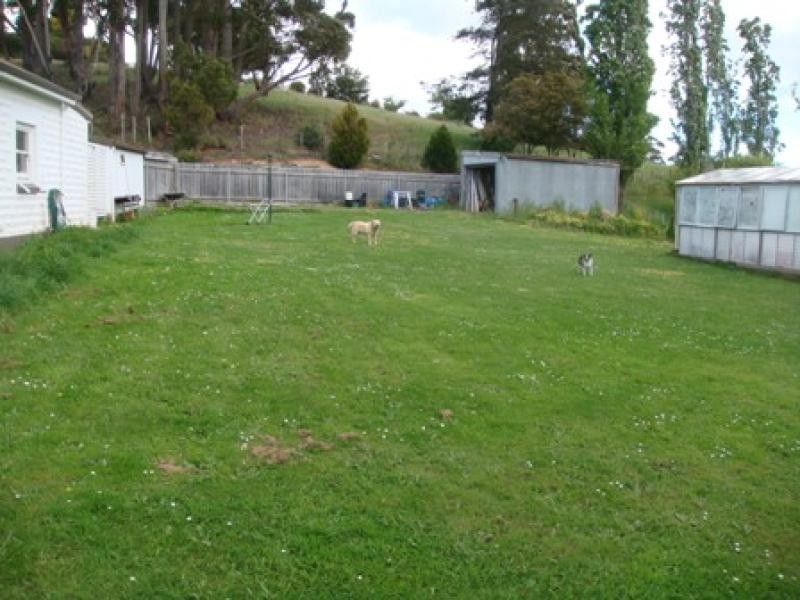 2 Ellis Street, Ulverstone TAS 7315