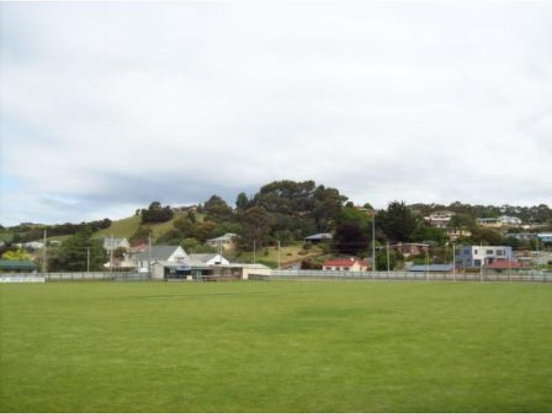 27 Quinn Street, Penguin TAS 7316