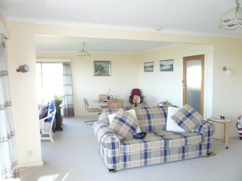 182 Main Road, Penguin TAS 7316