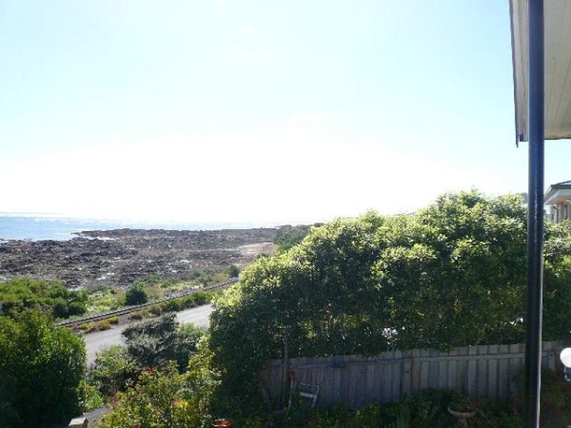 182 Main Road, Penguin TAS 7316