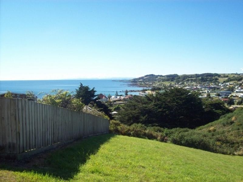 23 Kelvin Street, Penguin TAS 7316