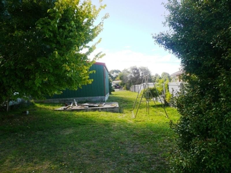 112 South Road, Penguin TAS 7316