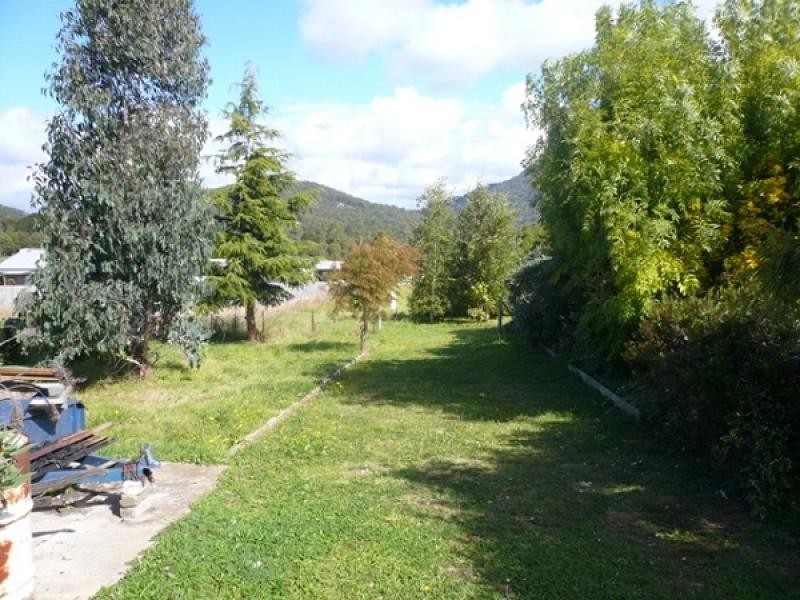 112 South Road, Penguin TAS 7316