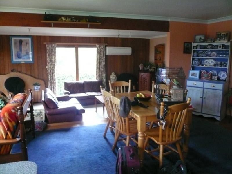 112 South Road, Penguin TAS 7316