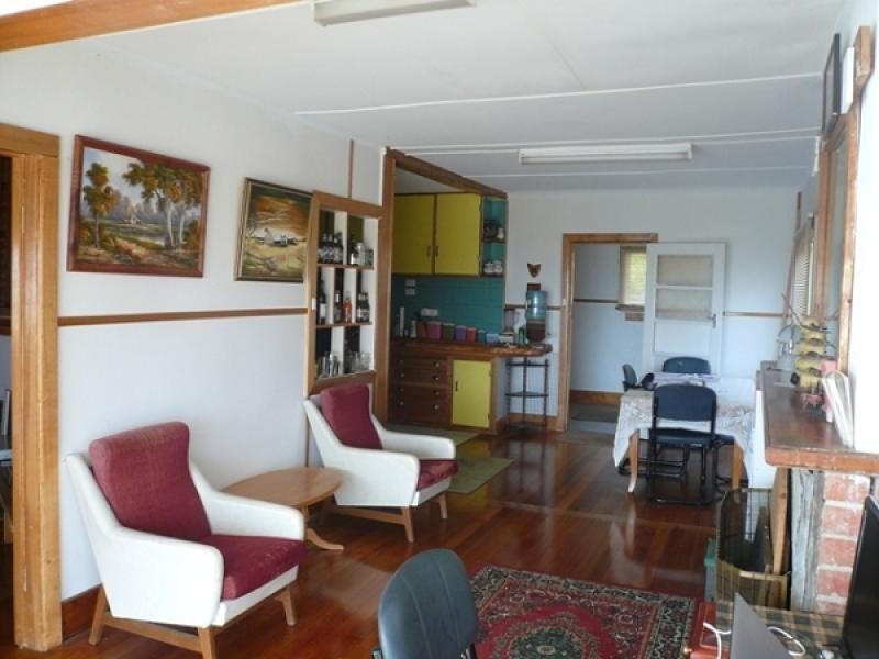 22 King Edward Street, Penguin TAS 7316