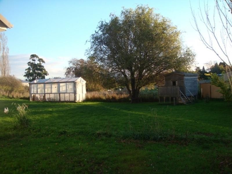 2 Ellis Street, Ulverstone TAS 7315