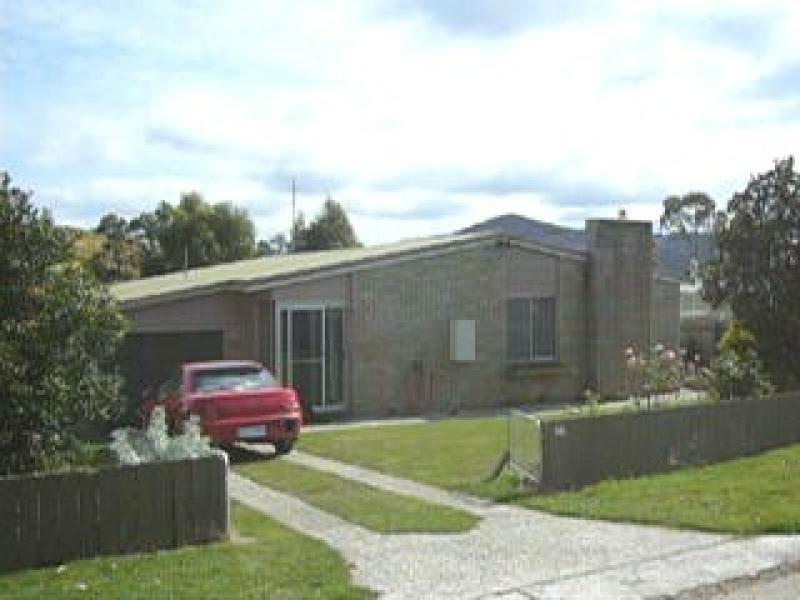 9 QUE STREET, Waratah TAS 7321