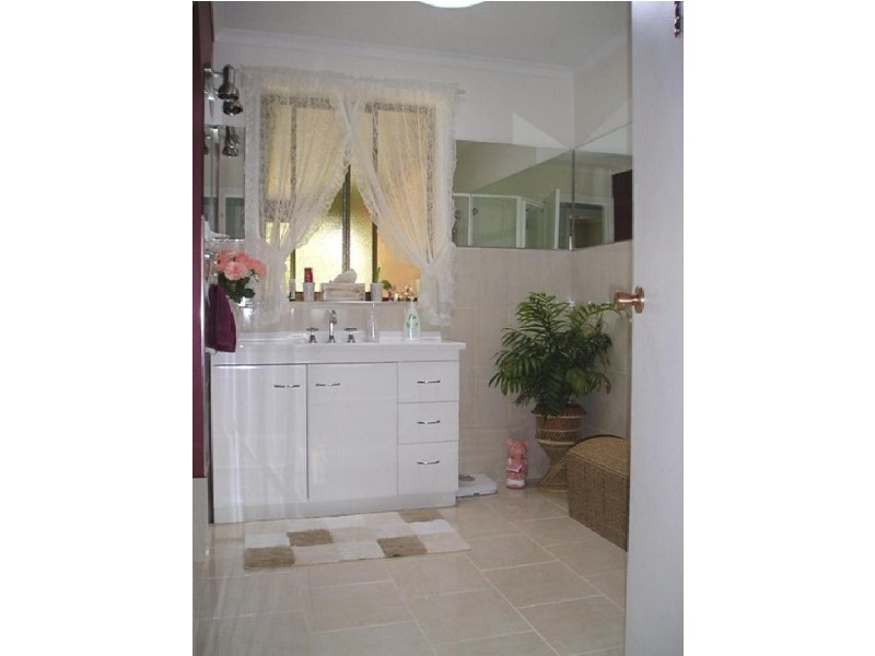 11 WEST PINE ROAD, Penguin TAS 7316