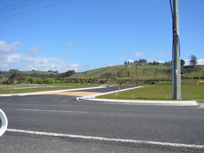 3 WATERFORD DRIVE, Sulphur Creek TAS 7316