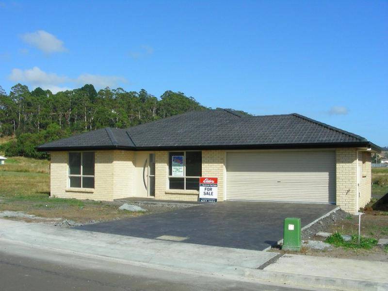 10 WATERFORD DRIVE, Sulphur Creek TAS 7316