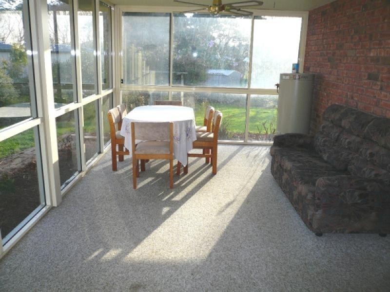 16 SEABREEZE AVENUE, Sulphur Creek TAS 7316