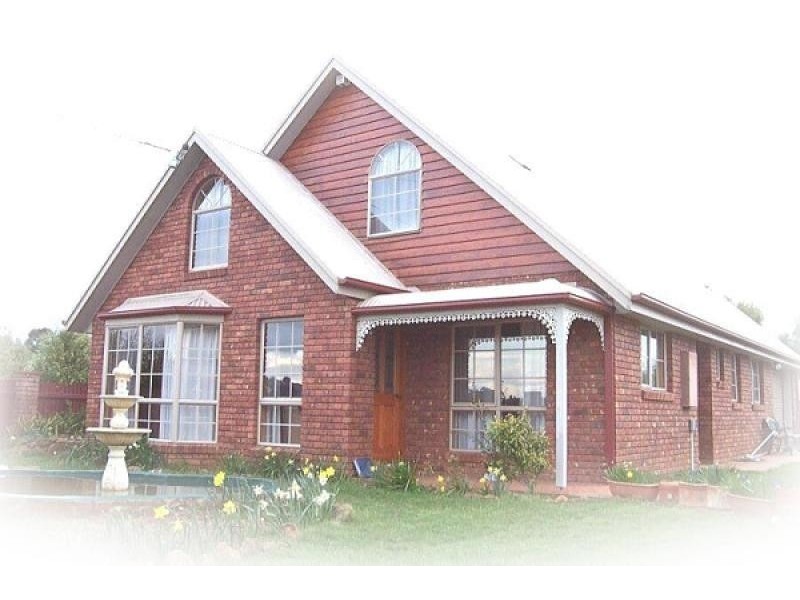 36 PINELEIGH STREET, Penguin TAS 7316