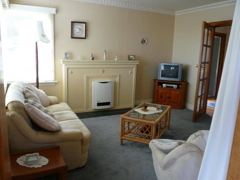 14 ELIZABETH STREET, Penguin TAS 7316