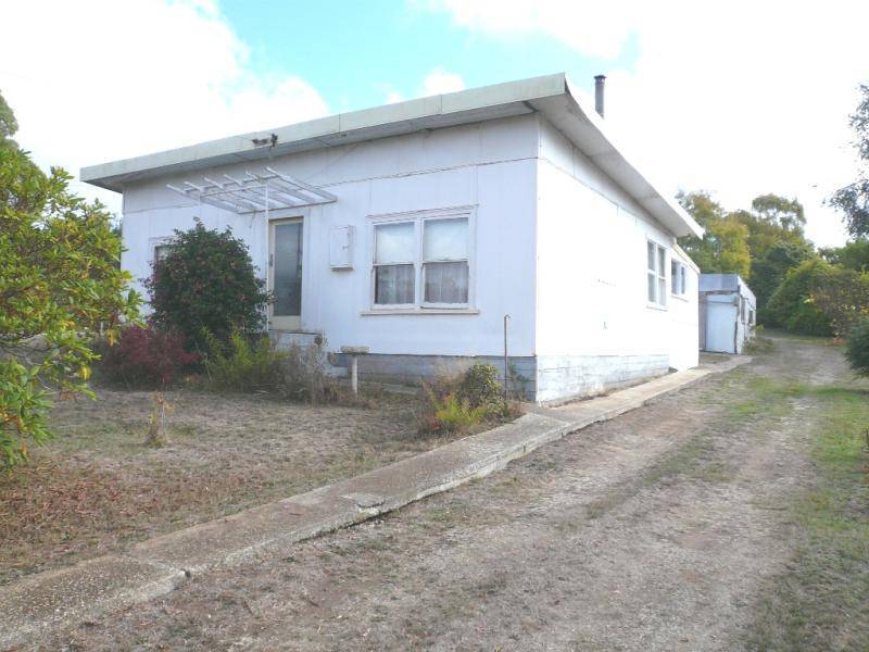 80 SOUTH ROAD, Penguin TAS 7316