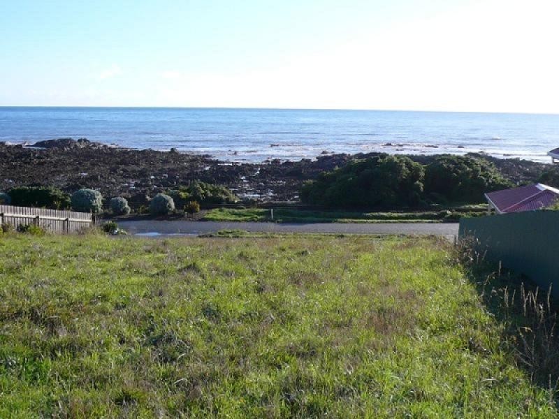 194 MAIN ROAD, Penguin TAS 7316