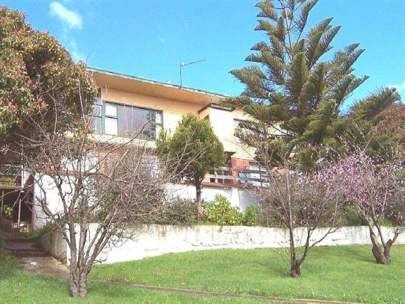 21 QUINN STREET, Penguin TAS 7316