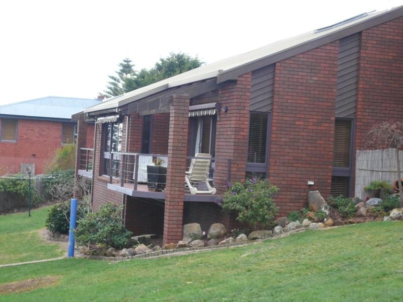 1 Lyndhurst Court, Penguin TAS 7316