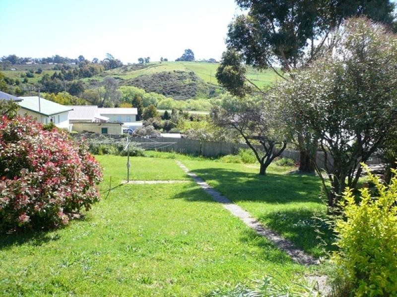 60 IRONCLIFFE ROAD, Penguin TAS 7316