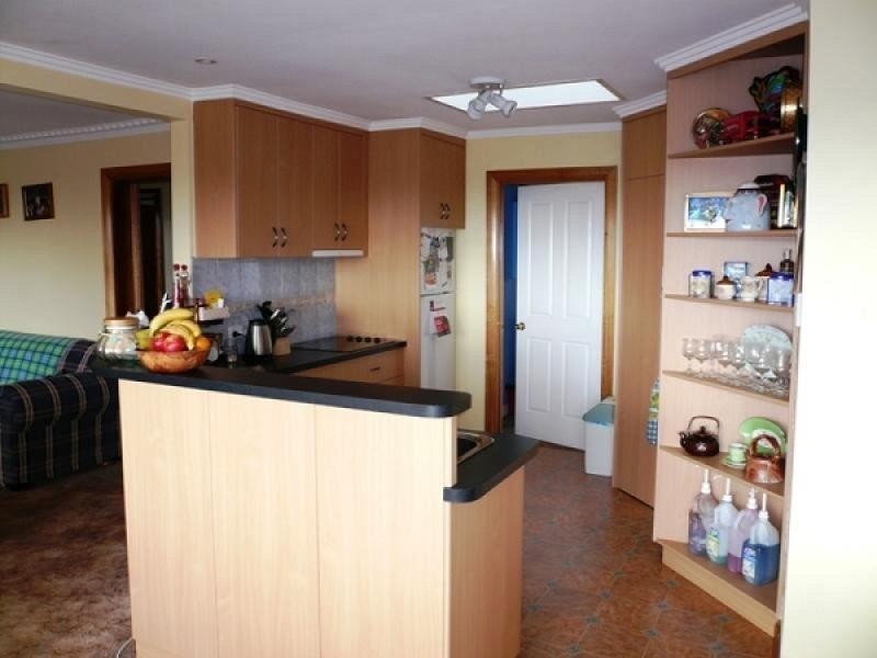 16 ELIZABETH STREET, Penguin TAS 7316