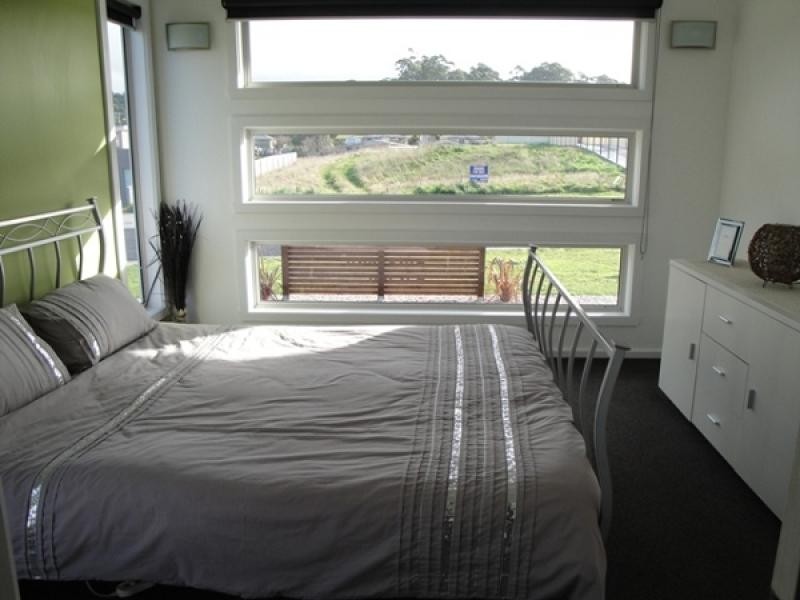 15 Berkshire Parade, Penguin TAS 7316