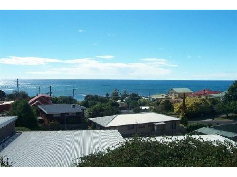 12 A Kelvin Street, Penguin TAS 7316