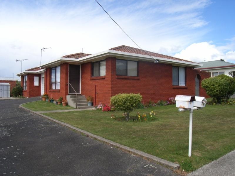 Unit 1/11 Goddard Street, Ulverstone TAS 7315
