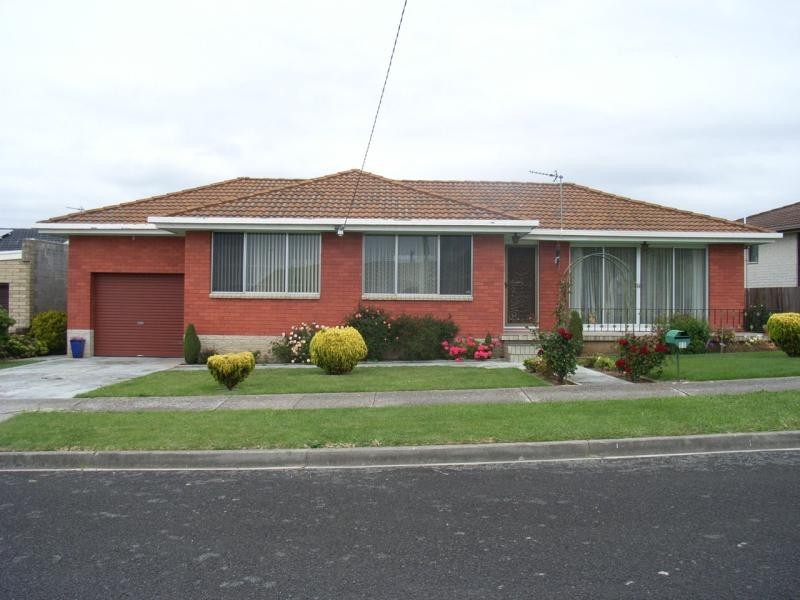 11 Richardson Street, Ulverstone TAS 7315