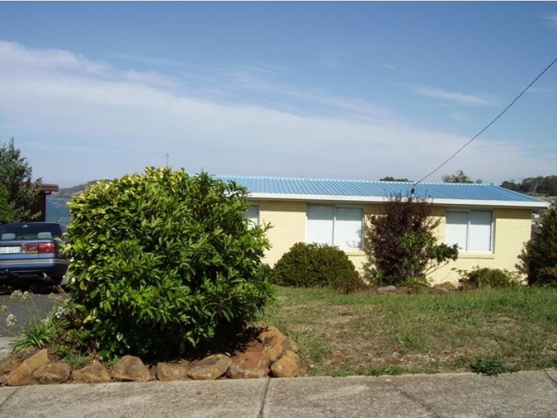 19 Kelvin Street, Penguin TAS 7316